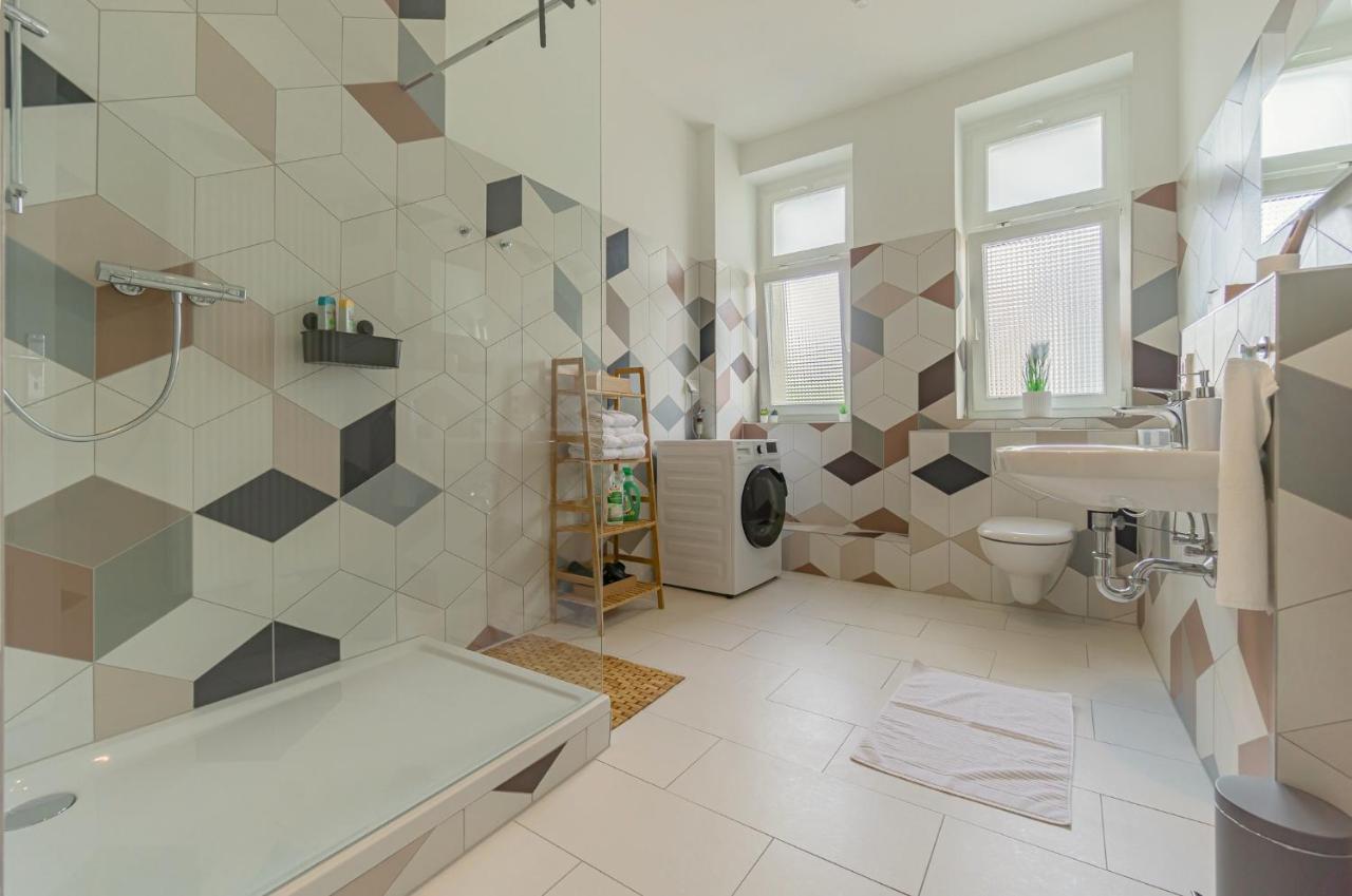 Modernes Apartment - Zentral, Ruhig, Wlan, Netflix, Kueche, Schreibtisch, Parkplatz, Waschtrockner Котбус Экстерьер фото